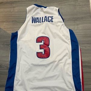 Men’s jerseys